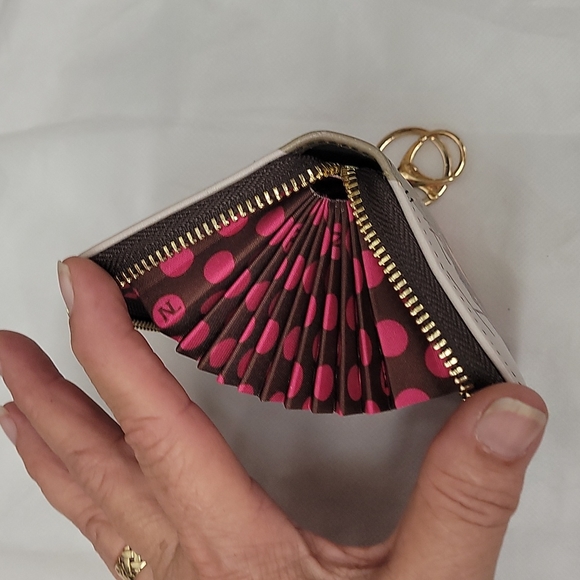 Nicole Lee credit card holder. New design. - Picture 7 of 10